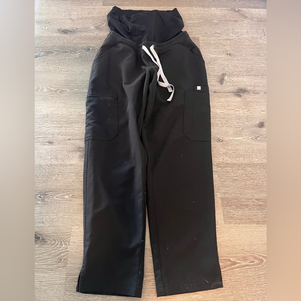 Figs Yola maternity scrub pants
